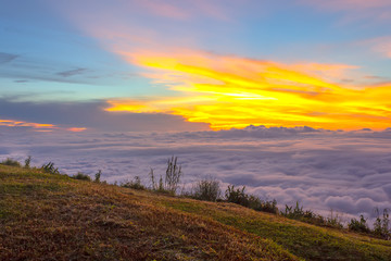 Fototapeta na wymiar Beautiful Sunrise and mist at Phu Tubberk, Phetchabun Province, Thailand.