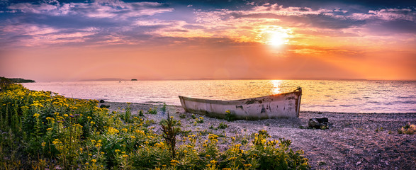 Sunset panorama hdr boat coastline gulf sea