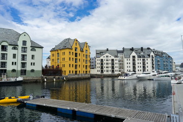 Obraz premium Yachts on the quay of Alesund, Norway