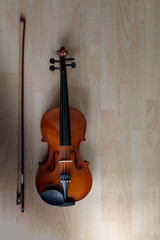 Fototapeta na wymiar violín, instrumento musical del cuerda