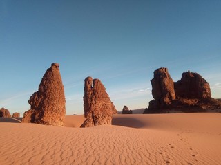 Fototapeta na wymiar The beauty of the desert of Algeria
