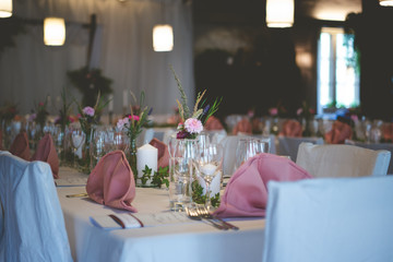 Table decoration at a wedding