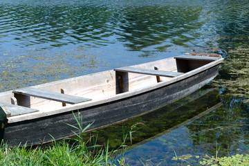 Obraz premium old wooden boat
