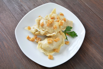 pierogi z kapustą i mięsem