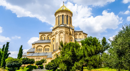 Fototapeta na wymiar Tsminda Sameba Cathedral or Holy Trinity Cathedral. Tbilisi, Georgia 