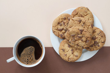 Coffee and yummy chocolate chips cookies