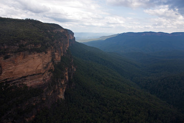 A large cliff at the Wentworth Falls in the Blue Mountains in Australia