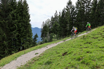 Fototapeta na wymiar Mountainbike im Chiemgau