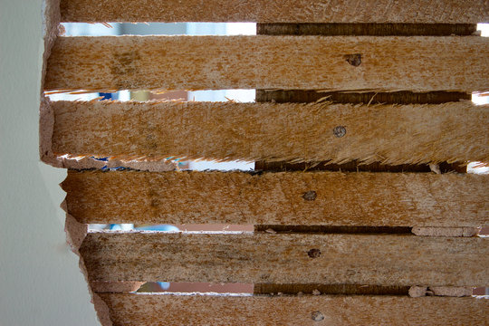 Lath and plaster wall