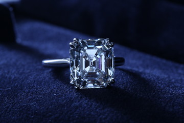 Asscher Cut Diamond Angle 3
