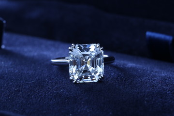 Asscher Cut Diamond Angle 2