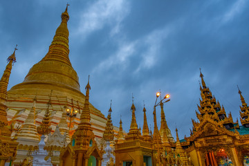 Fototapeta premium Famous place in Myanmar (Shwedagon Pagoda)