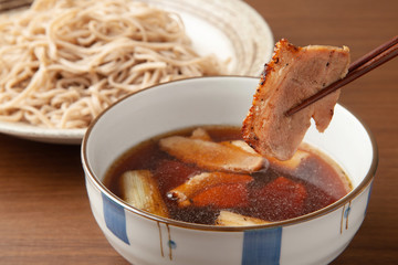 つけ汁の鴨南蛮そば