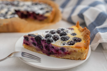 Home made blueberry vanille cheesecake pie