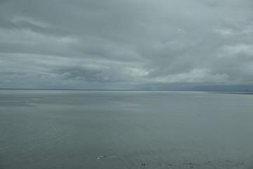 L'EAU LE CIEL ET LA TERRE