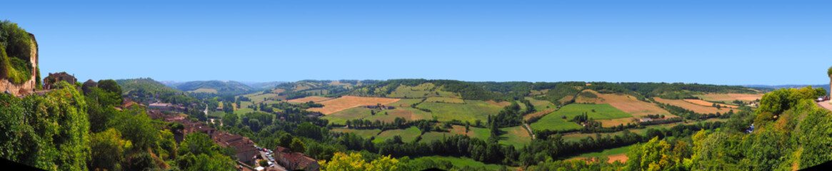 Naklejka premium Great panoramic view of the valley from the village of Cordes-sur-Ciel, favorite village of the French, in Occitania (South of France)