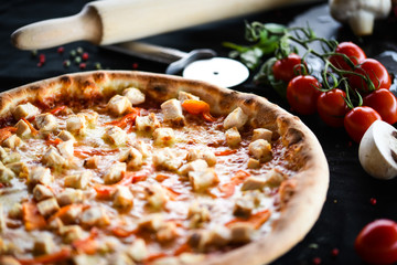 italian fresh pizza with chicken & tasty vegetables