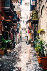 Vue sur la rue de la vieille ville de Naples, Italie Europe