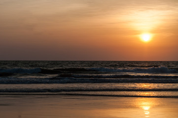 Obraz premium Orange sunset in Indian ocean 