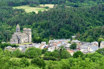Fototapeta na wymiar Vue panoramique du village de Saint-Nectaire, Puy-de-dôme, France