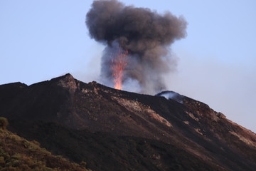 explosion volcanique