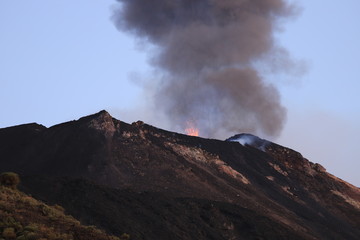 explosion volcanique