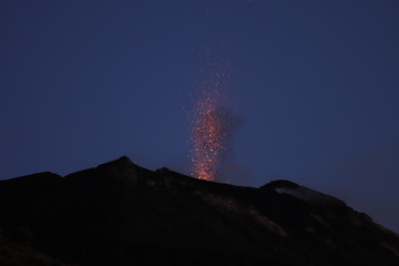 explosion volcanique