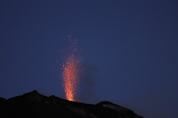 explosion volcanique