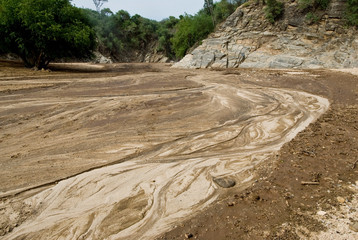 Ethiopia: Lower Omo River Basin, Hamar tribal region, dry bed of Kiso River