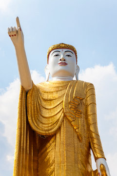 Yat Thaw Mu, a large standing Buddha statue, overlooking Kyaing Tong, Golden Triangle, Myanmar (Burma)