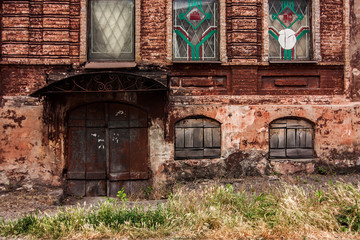 Fototapeta na wymiar Door of old shop in Mariupol