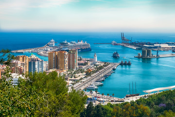 Fototapeta na wymiar Panoramic view of the Malaga port