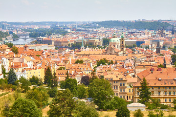 Fototapeta na wymiar Prag ist die Hauptstadt und zugleich bevölkerungsreichste Stadt der Tschechischen Republik.
