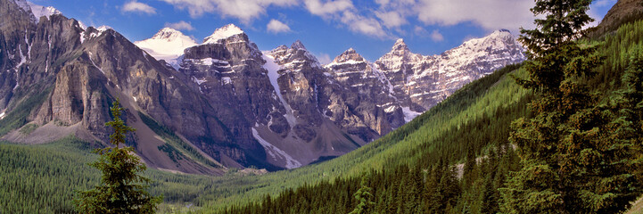 Canada, Alberta, Banff NP. The Valley of the Ten Peaks is the gateway to beautiful Moraine Lake in Banff NP, a World Heritage Site, Alberta, Canada.