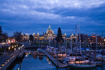 Obraz na płótnie Canvas Evening, Inner Harbour, Victoria, British Columbia, Canada 