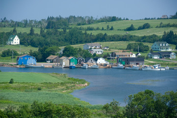 Fototapeta na wymiar Canada, Prince Edward Island. Hostetter's Overlook, view of typical fishing village.