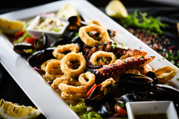 mix of grilled & fried seafood plate