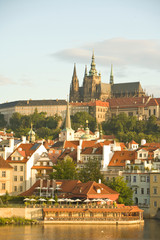 Obraz premium View from Charles Bridge (Karluv most), founded in 1357 towards Prague Castle, Baroque Sculptures from the 18th Century, Historical Center of Prague-UNESCO World Heritage Site, Czech Republic