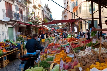 Fotobehang Palermo De Capo-markt in Palermo Sicilië Italië