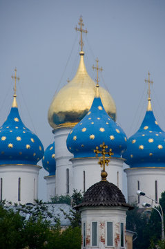 Russia, Golden Ring (aka Zolotoe Koltso), Sergiyev Posad (aka Sergiev), formerly Zagorsk. Trinity Monastery of St. Sergius. Blue domes of the Cathedral of the Dormition (1559-1585). 