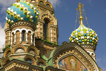 Fototapeta na wymiar Russia. St. Petersburg. Domes of the Church on Spilled Blood.