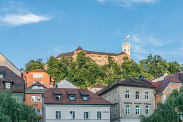 Fototapeta na wymiar Slovenia, Ljubljana, Old Town and Ljubljana Castle