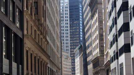 Fototapeta premium Neue Architektur und historische Gebäude im Finanzdistrikt von Boston, MA, USA