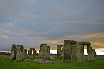 The Neolithic monument Stonehenge beneath a winter sky, just days from the solstice.