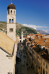 Fototapeta na wymiar Elevated View of a Street in Dubrovnik, Croatia