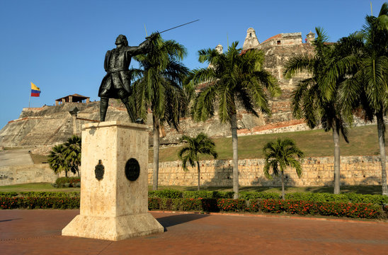 Castillo de San Felipe de Barajas was built during the 16th and 17th centuries to defend Cartagena against pirates and foreign enemies such as Great Britain.
