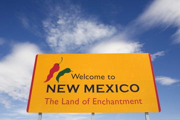 USA, New Mexico. Welcome sign at the border between New Mexico and Texas, south of Carlsbad.