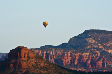 ballooning, view from Birch Nest, Sedona, Arizona, USA