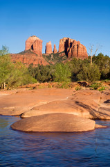 USA, AZ, Cathedral Rocks at Red Rock Crossing in Sedona
