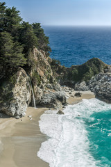 USA, California, Julia Pfeiffer Burns State Park, McWay Falls
